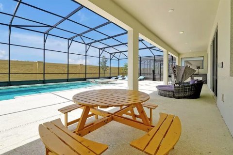 Villa ou maison à vendre à Kissimmee, Floride: 15 chambres, 580.55 m2 № 2299342 - photo 29