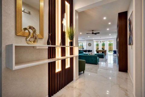 Villa ou maison à vendre à Kissimmee, Floride: 15 chambres, 580.55 m2 № 2299342 - photo 4
