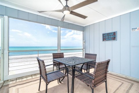 Townhouse in Placida, Florida 2 bedrooms, 124.86 sq.m. № 1614879 - photo 15