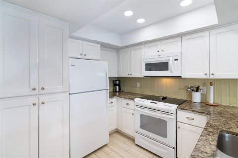 Townhouse in Placida, Florida 2 bedrooms, 124.86 sq.m. № 1614879 - photo 7