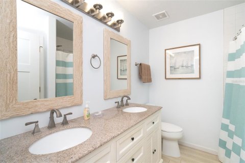 Townhouse in Placida, Florida 2 bedrooms, 124.86 sq.m. № 1614879 - photo 23
