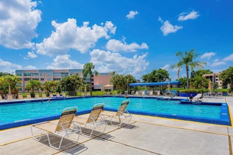 Condominio en venta en Sunrise, Florida, 1 dormitorio, 57.6 m2 № 1863713 - foto 19