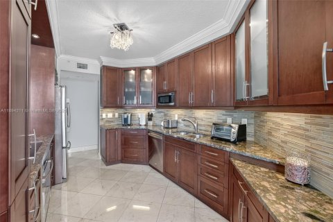 Copropriété à vendre à Aventura, Floride: 2 chambres, 149.57 m2 № 2014821 - photo 17