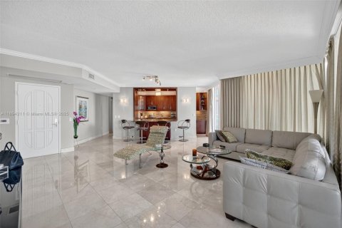Copropriété à vendre à Aventura, Floride: 2 chambres, 149.57 m2 № 2014821 - photo 10