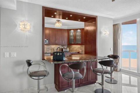 Copropriété à vendre à Aventura, Floride: 2 chambres, 149.57 m2 № 2014821 - photo 14