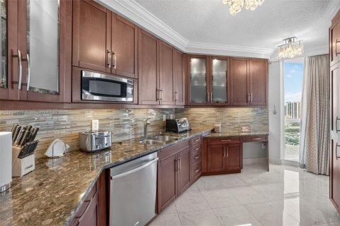 Copropriété à vendre à Aventura, Floride: 2 chambres, 149.57 m2 № 2014821 - photo 16