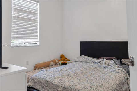 Townhouse in West Palm Beach, Florida 3 bedrooms, 167.78 sq.m. № 2040200 - photo 28