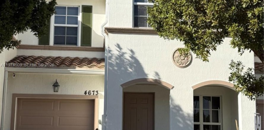 Townhouse in West Palm Beach, Florida 3 bedrooms, 167.78 sq.m. № 2040200