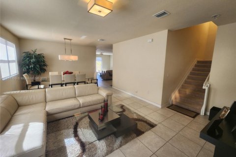 Casa en venta en Cutler Bay, Florida, 5 dormitorios, 271.65 m2 № 1855313 - foto 6