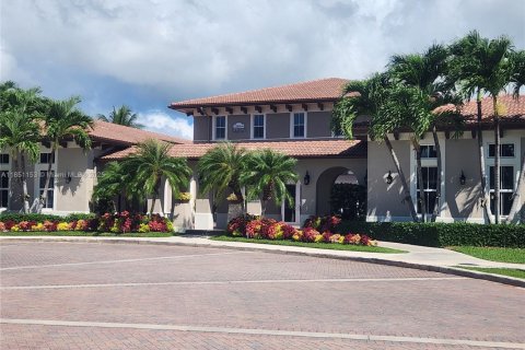 Casa en venta en Cutler Bay, Florida, 5 dormitorios, 271.65 m2 № 1855313 - foto 30