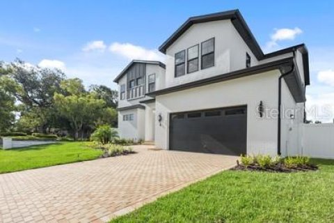 Casa en venta en Tampa, Florida, 5 dormitorios, 351.26 m2 № 1873873 - foto 4