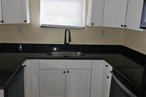 House in Sanford, Florida 2 bedrooms, 69.12 sq.m. № 1821461 - photo 29
