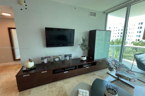 Condo in Aventura, Florida, 2 bedrooms  № 2184552 - photo 17