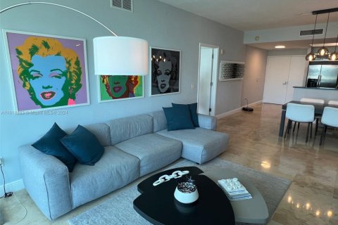 Condo in Aventura, Florida, 2 bedrooms  № 2184552 - photo 16