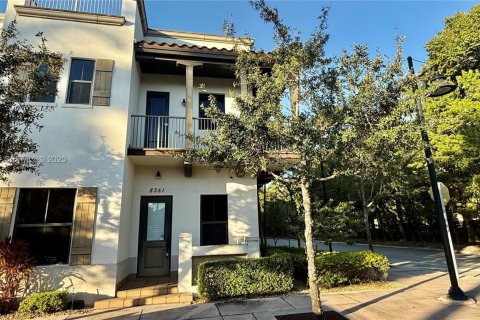 Снять в аренду таунхаус в Дорал, Флорида 5 спален, 194.72м2, № 1992672 - фото 17