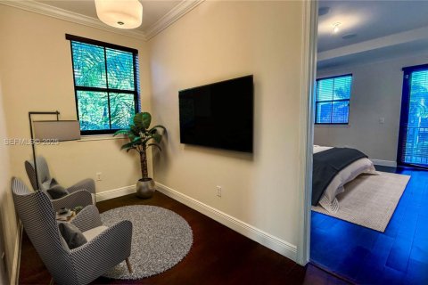 Снять в аренду таунхаус в Дорал, Флорида 5 спален, 194.72м2, № 1992672 - фото 8