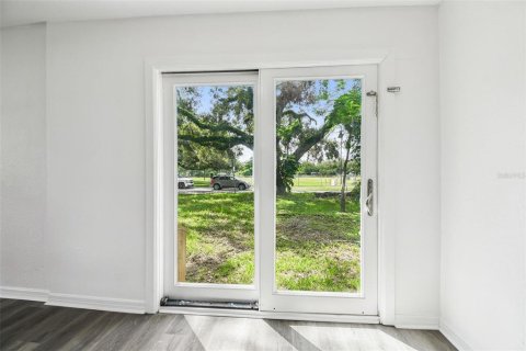 House in Tampa, Florida 3 bedrooms, 114.64 sq.m. № 2123602 - photo 17