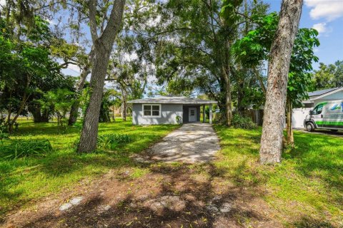 House in Tampa, Florida 3 bedrooms, 114.64 sq.m. № 2123602 - photo 7