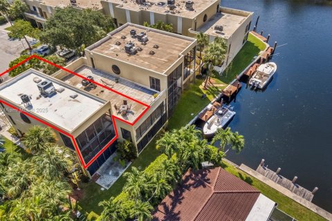 Condo in Pompano Beach, Florida, 2 bedrooms  № 1890213 - photo 20
