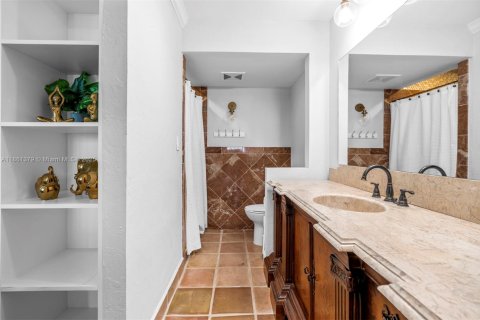 Condo in Pompano Beach, Florida, 2 bedrooms  № 1890213 - photo 13