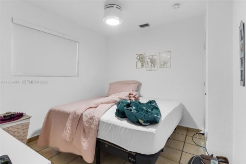 Villa ou maison à vendre à Miami, Floride: 4 chambres, 171.22 m2 № 1996887 - photo 22