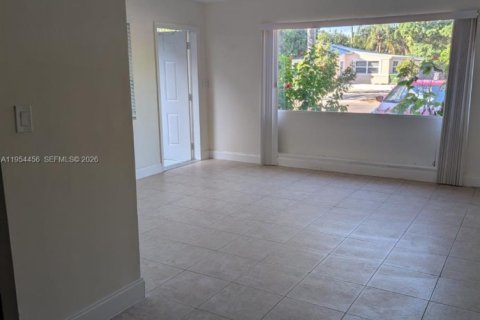 Propiedad comercial en venta en Fort Lauderdale, Florida, 127.09 m2 № 2054945 - foto 3