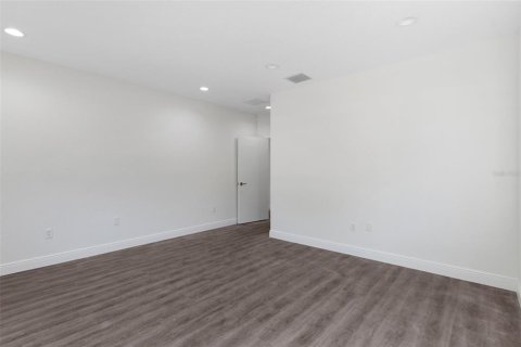 Immobilier commercial à vendre à Inverness, Floride: 297.29 m2 № 1531387 - photo 29