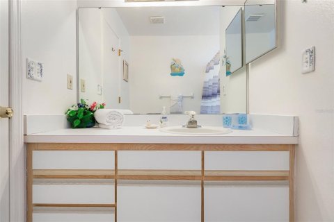 Купить кондоминиум в Киссимми, Флорида 6 комнат, 113.34м2, № 1736754 - фото 17