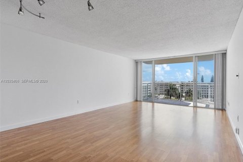 Купить кондоминиум в Авентура, Флорида 1 спальня, 93.37м2, № 2087981 - фото 22