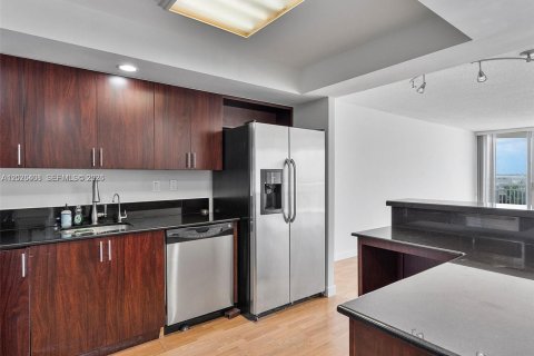 Купить кондоминиум в Авентура, Флорида 1 спальня, 93.37м2, № 2087981 - фото 2