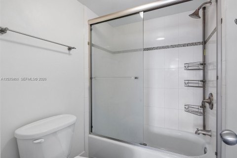 Купить кондоминиум в Авентура, Флорида 1 спальня, 93.37м2, № 2087981 - фото 6