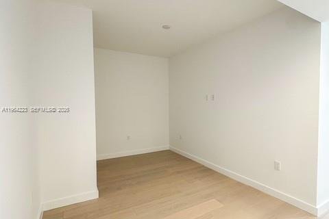 Condo in Bal Harbour, Florida, 3 bedrooms  № 2026660 - photo 6