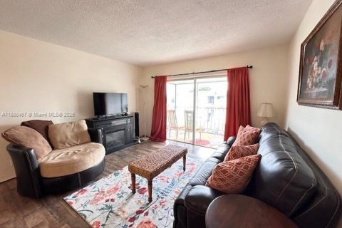 Купить кондоминиум в Холливуд, Флорида 1 спальня, 72м2, № 2015759 - фото 20