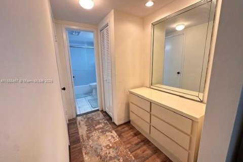 Купить кондоминиум в Холливуд, Флорида 1 спальня, 72м2, № 2015759 - фото 15