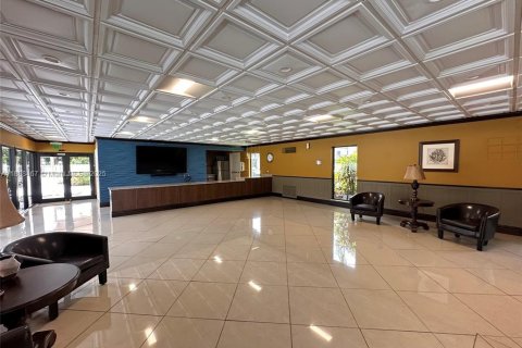 Купить кондоминиум в Холливуд, Флорида 1 спальня, 72м2, № 2015759 - фото 27