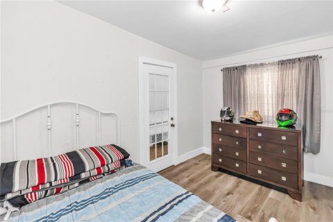 Villa ou maison à vendre à Deltona, Floride: 3 chambres, 179.39 m2 № 2139846 - photo 12