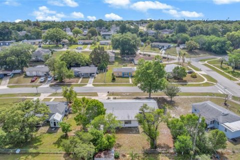 Villa ou maison à vendre à Deltona, Floride: 3 chambres, 179.39 m2 № 2139846 - photo 29