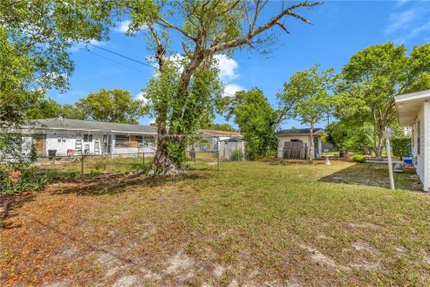 Villa ou maison à vendre à Deltona, Floride: 3 chambres, 179.39 m2 № 2139846 - photo 26
