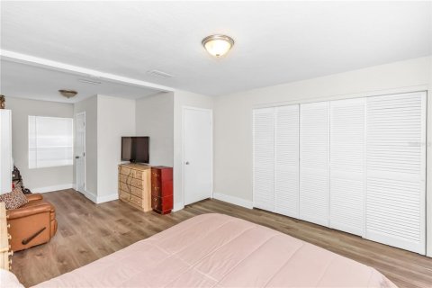 Villa ou maison à vendre à Deltona, Floride: 3 chambres, 179.39 m2 № 2139846 - photo 16