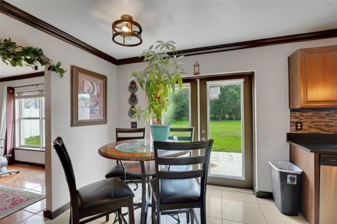 House in Auburndale, Florida 5 bedrooms, 270.9 sq.m. № 1917153 - photo 16