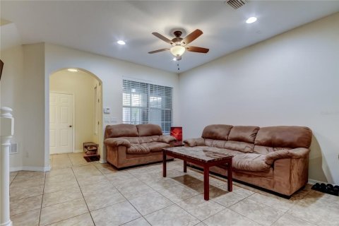 Townhouse in Tampa, Florida 3 bedrooms, 179.58 sq.m. № 2149405 - photo 4