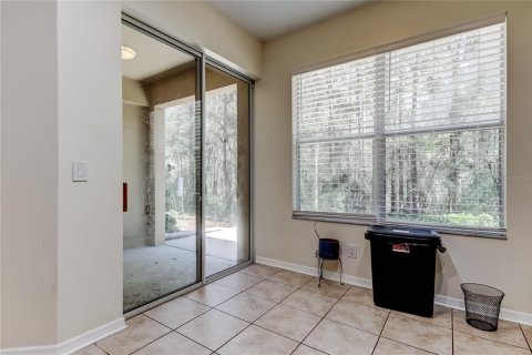 Townhouse in Tampa, Florida 3 bedrooms, 179.58 sq.m. № 2149405 - photo 15