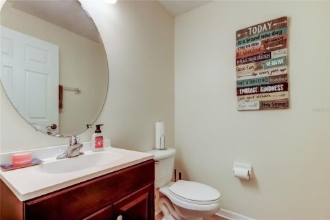 Townhouse in Tampa, Florida 3 bedrooms, 179.58 sq.m. № 2149405 - photo 17