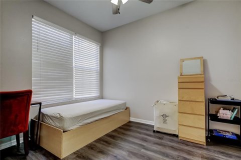Townhouse in Tampa, Florida 3 bedrooms, 179.58 sq.m. № 2149405 - photo 26