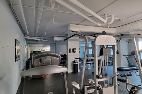 Condo in Hollywood, Florida, 1 bedroom  № 1971403 - photo 9