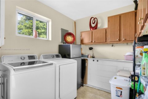 Купить виллу или дом в Майами, Флорида 3 спальни, 111.39м2, № 1953018 - фото 14