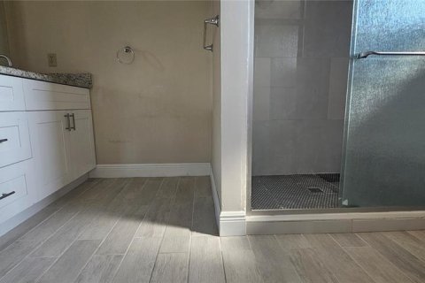 Снять в аренду виллу или дом в Порт-Шарлотт, Флорида 4 комнаты, 181.81м2, № 1912356 - фото 10