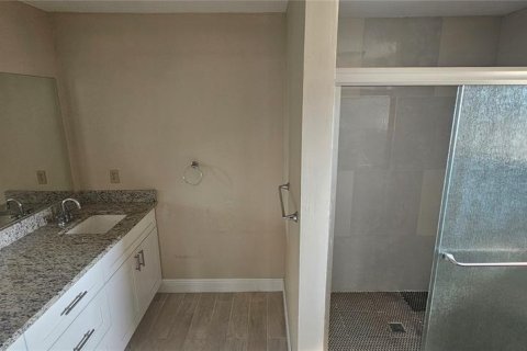 Снять в аренду виллу или дом в Порт-Шарлотт, Флорида 4 комнаты, 181.81м2, № 1912356 - фото 8