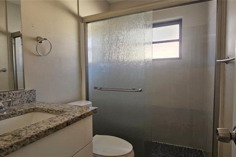 Снять в аренду виллу или дом в Порт-Шарлотт, Флорида 4 комнаты, 181.81м2, № 1912356 - фото 18