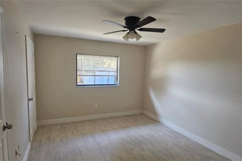 Снять в аренду виллу или дом в Порт-Шарлотт, Флорида 4 комнаты, 181.81м2, № 1912356 - фото 19